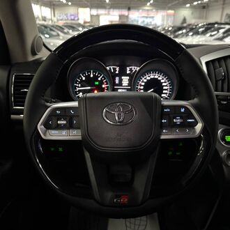 Toyota Land Cruiser 200 4.5 AT Diesel ( 235 л.с.) Toyota Land Cruiser 200 4.5 AT Diesel ( 235 л.с.)