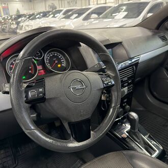 Opel Astra H GTC 1.6 AT ( 105 л.с.) Opel Astra H GTC 1.6 AT ( 105 л.с.)
