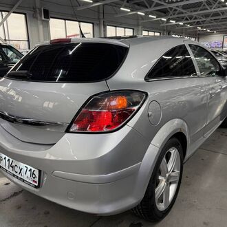 Opel Astra H GTC 1.6 AT ( 105 л.с.) Opel Astra H GTC 1.6 AT ( 105 л.с.)