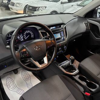 Hyundai Creta 1.6 MT( 123 л.с.) Hyundai Creta 1.6 MT( 123 л.с.)