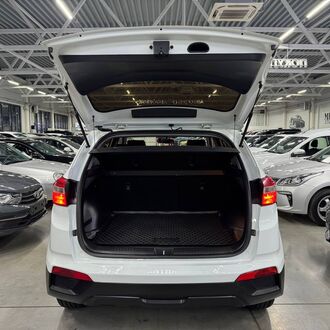 Hyundai Creta 1.6 MT( 123 л.с.) Hyundai Creta 1.6 MT( 123 л.с.)