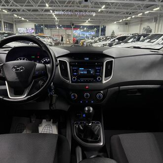 Hyundai Creta 1.6 MT( 123 л.с.) Hyundai Creta 1.6 MT( 123 л.с.)