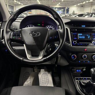 Hyundai Creta 1.6 MT( 123 л.с.) Hyundai Creta 1.6 MT( 123 л.с.)