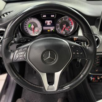 Mercedes-Benz GLA 1.6 AT ( 156 л.с.) Mercedes-Benz GLA 1.6 AT ( 156 л.с.)