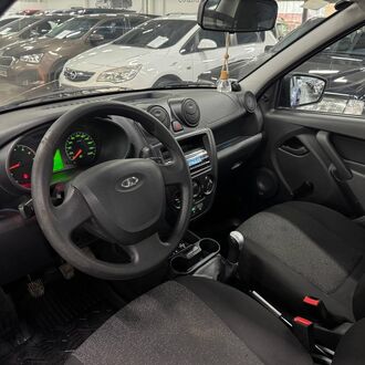 LADA GRANTA 1.6 MT ( 87 л.с.) LADA GRANTA 1.6 MT ( 87 л.с.)