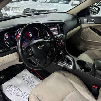 KIA Optima 2.4 AT ( 191 л.с.)
