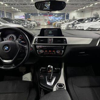 BMW 1-series 1.5 AT( 136 л.с.)