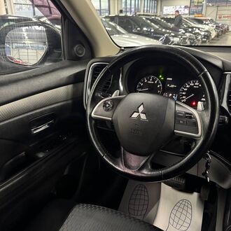 Mitsubishi Outlander 2.0 CVT AWD( 146 л.с.)