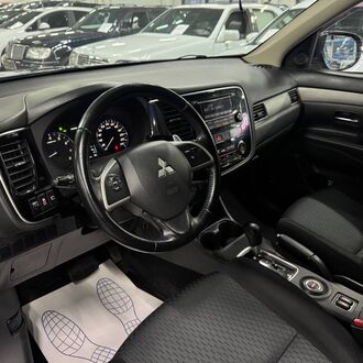 Mitsubishi Outlander 2.0 CVT AWD( 146 л.с.)