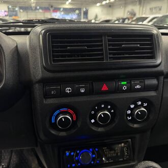 ЛАДА 212140 ЛАДА 4Х4 1.7 MT (82л.с.)