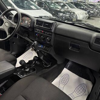 ЛАДА 212140 ЛАДА 4Х4 1.7 MT (82л.с.)