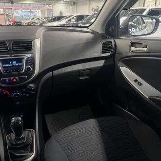 Hyundai Solaris 1.4 МТ( 107 л.с.)