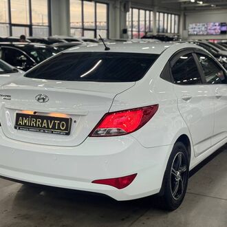 Hyundai Solaris 1.4 МТ( 107 л.с.)