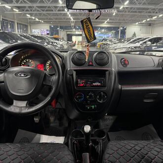 LADA GRANTA 1.6 MT ( 87 л.с.)