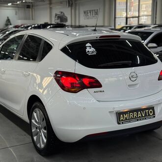 Opel Astra J 1.6 MT( 115 л.с.)