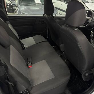 Lada LARGUS 1.6 MT( 89 л.с.)