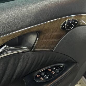 Mercedes E-Klasse 2.5 AT( 177 л.с.)