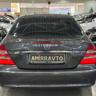 Mercedes E-Klasse 2.5 AT( 177 л.с.)
