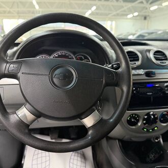 Chevrolet Lacetti 1.6 MT( 109л.с.)