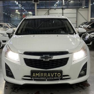 Chevrolet Cruze 1.8 MT (141л.с.)