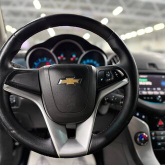 Chevrolet Cruze 1.8 MT (141л.с.)
