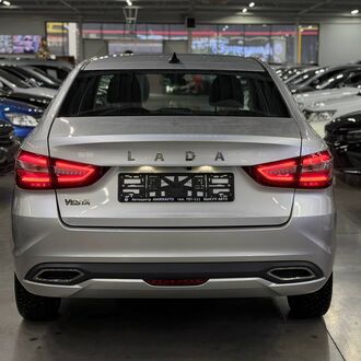 LADA VESTA 1.8 CVT( 122 л.с.)