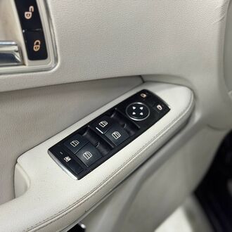 Mercedes-Benz E-Class 1.8 AT( 184 л.с.)