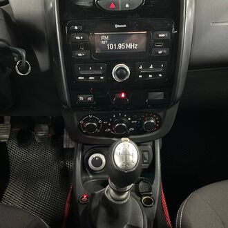 Renault DUSTER AWD 1.6 MT ( 114л.с.)