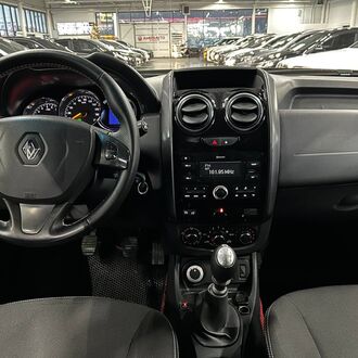 Renault DUSTER AWD 1.6 MT ( 114л.с.)