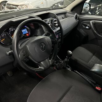 Renault DUSTER AWD 1.6 MT ( 114л.с.)