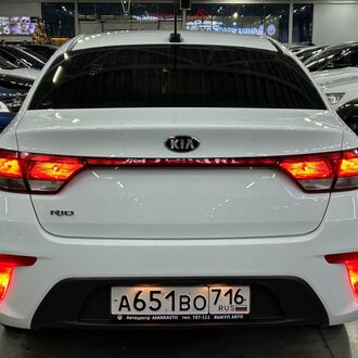 KIA RIO 1.6 MT ( 123л.с.)