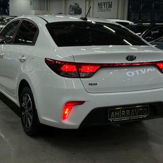 KIA RIO 1.6 MT ( 123л.с.)