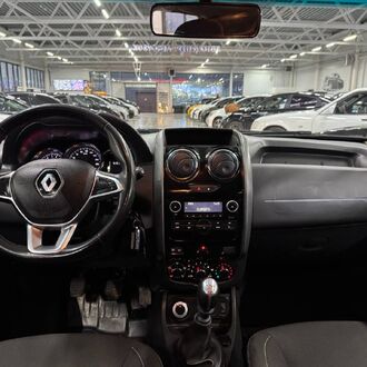 Renault DUSTER 2.0 MT 4x4 ( 143 л.с.)