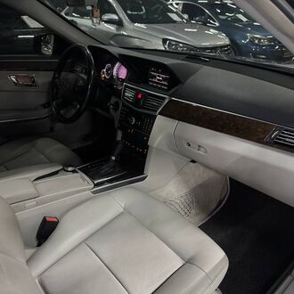 Mercedes-Benz E-класс 1.8 AT