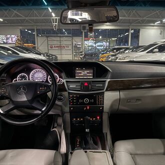 Mercedes-Benz E-класс 1.8 AT