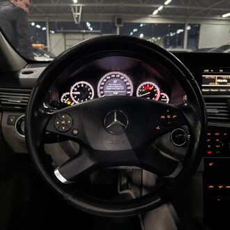 Mercedes-Benz E-класс 1.8 AT