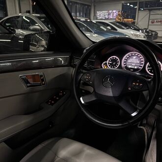 Mercedes-Benz E-класс 1.8 AT