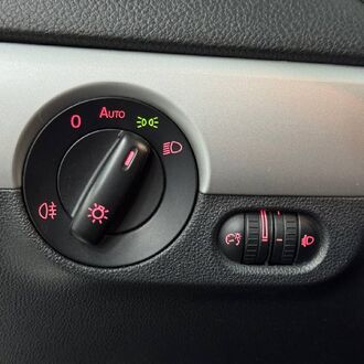 Volkswagen JETTA 1.6 МТ ( 105л.с.)