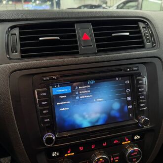 Volkswagen JETTA 1.6 МТ ( 105л.с.)