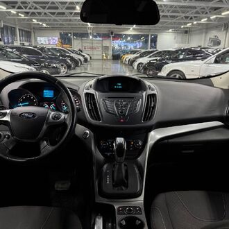 Ford Kuga 2.5 AMT( 149л.с.)