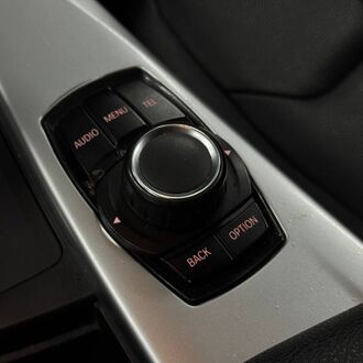 BMW 3 Series 1.5 AT( 136 л.с.)