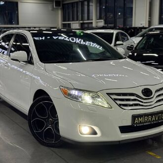 Toyota Camry 2.5 AT