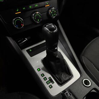 Skoda OCTAVIA 1.6 AT