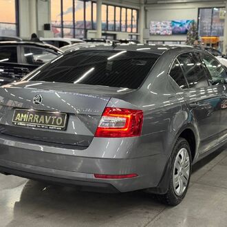 Skoda OCTAVIA 1.6 AT