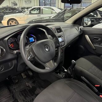 RENAULT SANDERO 1.6 MT (82 л.с.)