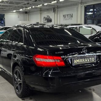 Mercedes Benz E-Class 2.1 AT (170 л.с)