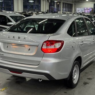 Lada Granta лифтбек 1.6MT