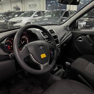 Lada Granta лифтбек 1.6MT