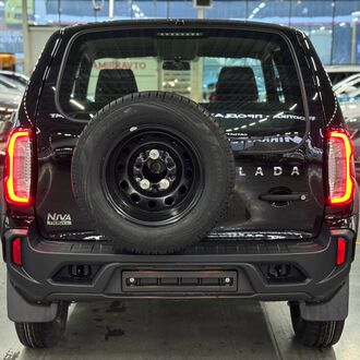 Lada Niva Travel 1.7 MT