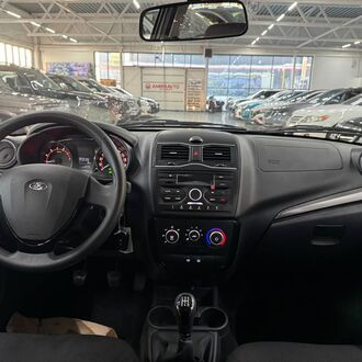 Lada Granta лифтбек 1.6 MT